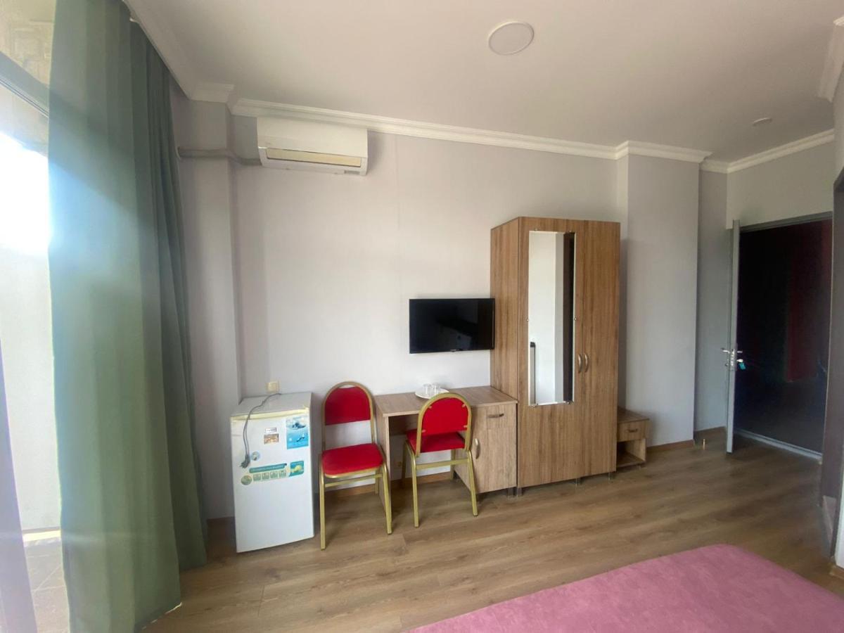 Mimino Aparthotel Batumi Exterior photo